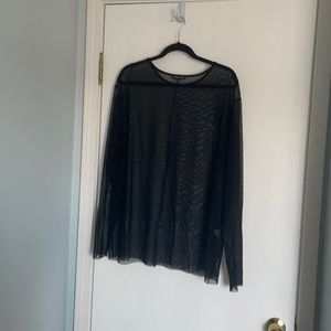 Universal standard mesh top size M